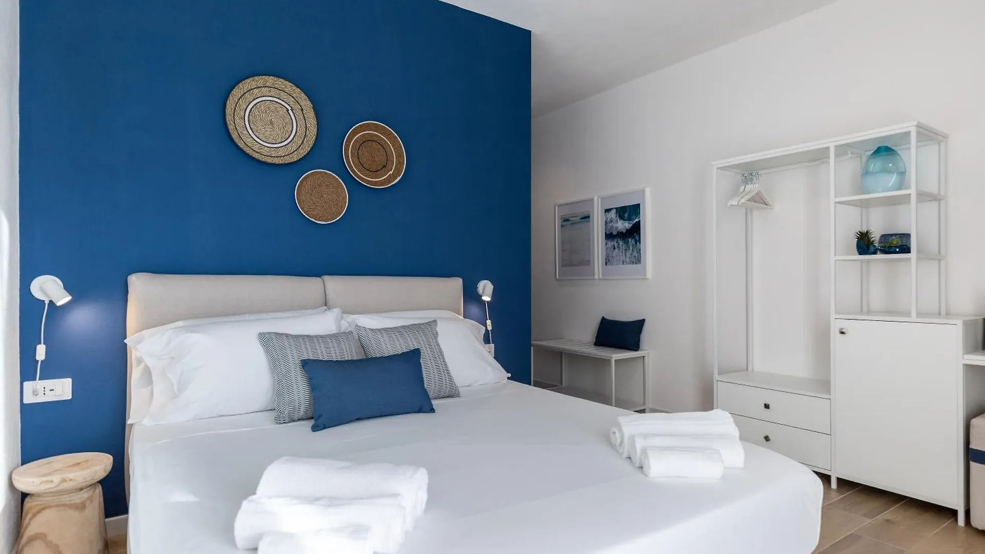 Delphis Pula Rooms